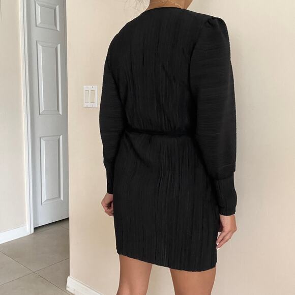 & Other Stories Black Pleated Long Sleeve Wrap Dress Size 2 - Picture 10 of 11